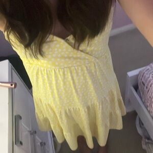 hollister yellow and white flower dress